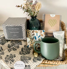 Load image into Gallery viewer, Any Occasion Home Housewarming, Gift Basket Hamper Large