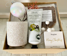 Load image into Gallery viewer, Affordable Christmas Natural Gift Pamper Hamper Box Large
