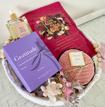 Load image into Gallery viewer, Gratitude Thank you Luxe Pamper Hamper Female Gift Basket Hamper Large