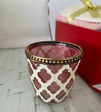 Load image into Gallery viewer, Christmas Celebration Female Pamper Gift Box Medium