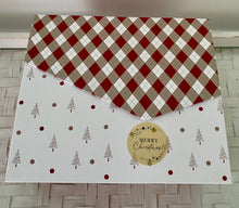 Load image into Gallery viewer, Christmas Celebration Female Pamper Gift Box Medium