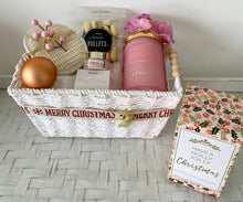 Load image into Gallery viewer, Have A Holly Jolly Christmas Pamper Gift Hamper