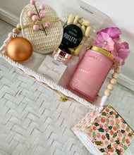 Load image into Gallery viewer, Have A Holly Jolly Christmas Pamper Gift Hamper