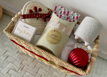 Load image into Gallery viewer, Merry Christmas Female Pamper Gift Basket Hamper Medium
