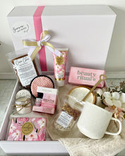 Load image into Gallery viewer, Ultimate Pretty Pamper Hamper Any Occasion Gift Box Large