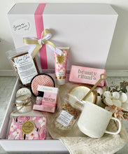 Load image into Gallery viewer, Ultimate Pretty Pamper Hamper Any Occasion Gift Box Large