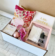 Load image into Gallery viewer, A little Something For Christmas Heat Pack Gift Box Pamper Hamper Medium