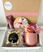 Load image into Gallery viewer, Affordable Any Occasion Pamper Gift Box Medium Signature Range
