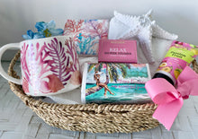 Load image into Gallery viewer, Happy Birthday To My Beautiful Friend Pamper Hamper Gift Basket Medium