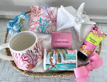 Load image into Gallery viewer, Happy Birthday To My Beautiful Friend Pamper Hamper Gift Basket Medium