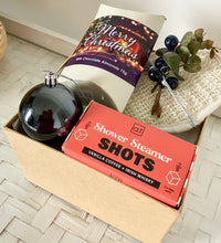 Load image into Gallery viewer, Affordable Christmas Male Gift Box Medium