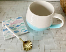 Load image into Gallery viewer, Coastal Home Ocean Flower Gift Basket Hamptons Hamper Large