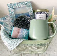 Load image into Gallery viewer, Coastal Hamptons Home Housewarming, Birthday, Gift Basket Hamper Large