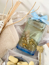 Load image into Gallery viewer, Coastal Shells Hamptons Any Occasion Gift Basket Hamper Large