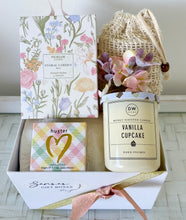Load image into Gallery viewer, Happy Birthday Cupcake Pamper Hamper Gift Box Small