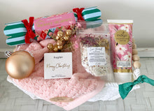 Load image into Gallery viewer, Festive Christmas Gift Basket Pamper Hamper Large