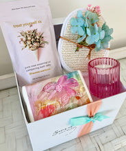 Load image into Gallery viewer, Happiest Of Birthday Wishes Pretty Pamper Hamper Gift Box Small