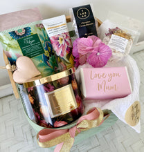 Load image into Gallery viewer, Love You Mum Thank you Mum Pamper Hamper Basket Gift Large