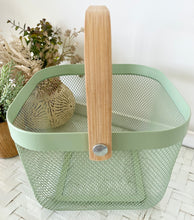 Load image into Gallery viewer, Love You Mum Thank you Mum Pamper Hamper Basket Gift Large