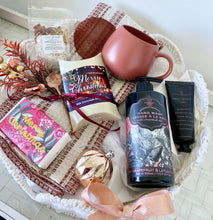 Load image into Gallery viewer, Ultimate Pretty Luxe Christmas Gift Basket Pamper Hamper Large