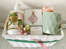 Load image into Gallery viewer, Pretty Merry Christmas Gift Basket Pamper Hamper Large