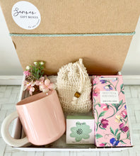Load image into Gallery viewer, Pretty Mug Pamper Hamper Gift Box Medium Signature Range
