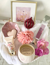 Load image into Gallery viewer, Shabby Chic Beautiful Female Christmas Pamper Gift Basket Hamper Large