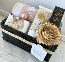Load image into Gallery viewer, Thank You Christmas Wishes Gift Basket Hamper Medium