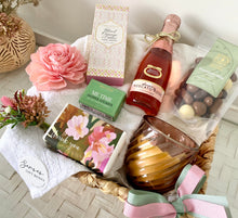Load image into Gallery viewer, Ultimate Thank you Gift Set Pamper Hamper Basket Large