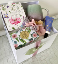 Load image into Gallery viewer, Wild Flower Gift Box Hamper Birthday, Thank you, Get Well Large