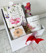 Load image into Gallery viewer, Pretty Floral Scented Pamper Hamper Gift Box Small
