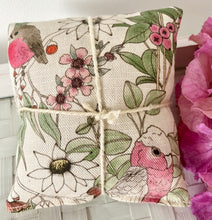Load image into Gallery viewer, Thank you Luxe Pamper Hamper Female Gift Basket Hamper Large
