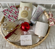 Load image into Gallery viewer, Merry Christmas Female Pamper Gift Basket Hamper Large

