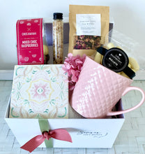 Load image into Gallery viewer, Pretty Valentines Female Gift Box Pamper Hamper Large

