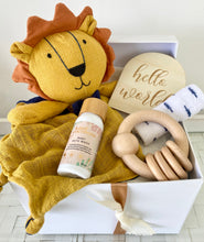 Load image into Gallery viewer, Affordable Baby Lion Comforter Baby Shower Boy Gift Hamper Gift Box
