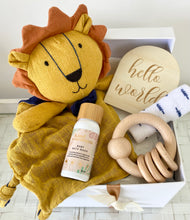 Load image into Gallery viewer, Affordable Baby Lion Comforter Baby Shower Boy Gift Hamper Gift Box
