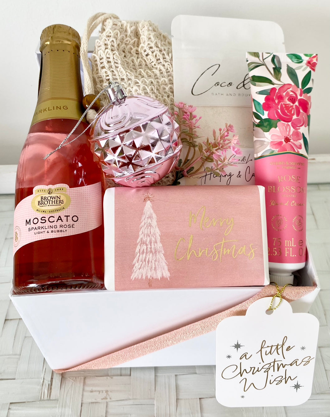 Celebrate Merry Christmas Gift Box Pamper Hamper Large