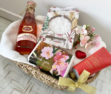 Load image into Gallery viewer, Mothers Day Celebration Thank You Pamper Hamper Basket Gift Medium
