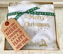 Load image into Gallery viewer, Affordable Christmas Male Gift Box Medium
