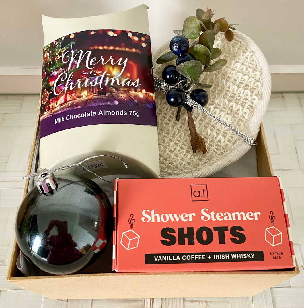 Affordable Christmas Male Gift Box Medium