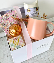 Load image into Gallery viewer, Christmas Mug, Biscuits &amp; Coaster Gift Box Hamper Large
