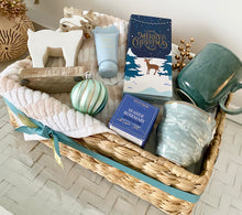 Load image into Gallery viewer, Merry Christmas Reindeer Basket Pamper Hamper Large

