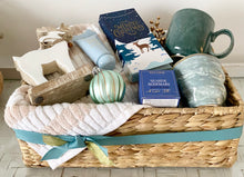 Load image into Gallery viewer, Merry Christmas Reindeer Basket Pamper Hamper Large
