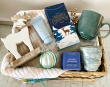 Load image into Gallery viewer, Merry Christmas Reindeer Basket Pamper Hamper Large
