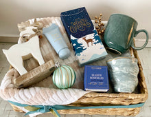 Load image into Gallery viewer, Merry Christmas Reindeer Basket Pamper Hamper Large
