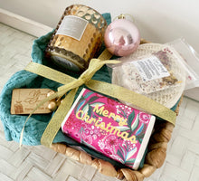 Load image into Gallery viewer, Christmas Time Gift Basket Hamper Medium
