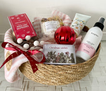 Load image into Gallery viewer, Christmas Wishes Gift Basket Pamper Hamper Large
