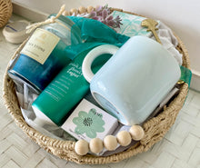 Load image into Gallery viewer, Coastal Hamptons Any Occasion Gift Basket Hamper Large
