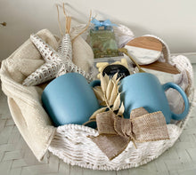 Load image into Gallery viewer, Coastal Shells Hamptons Any Occasion Gift Basket Hamper Large
