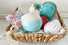 Load image into Gallery viewer, Coastal Home Ocean Flower Gift Basket Hamptons Hamper Large
